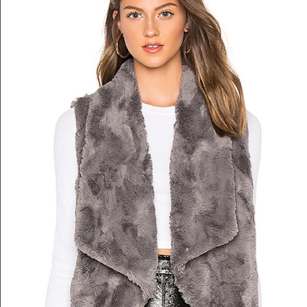 Gray fur vest from Jack by BB Dakota!!